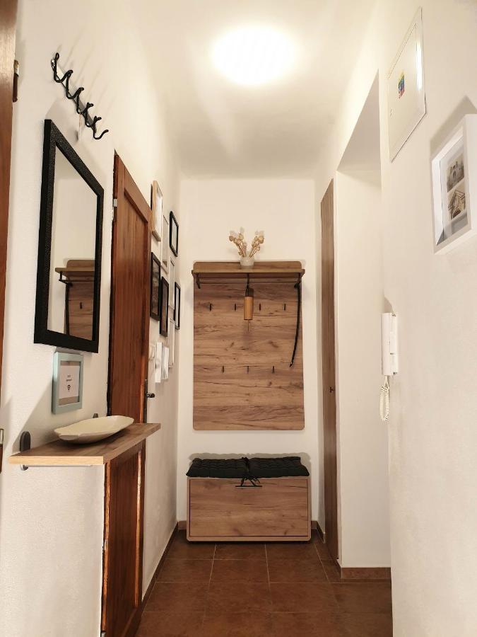 Apartman Central, Self Check In 24 H, Free Parking Banská Bystrica Esterno foto