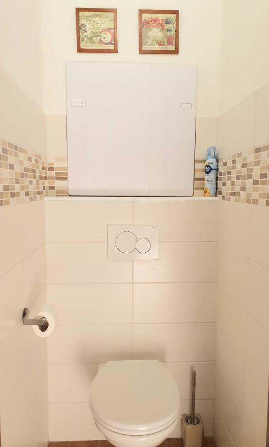 Apartman Central, Self Check In 24 H, Free Parking Banská Bystrica Esterno foto